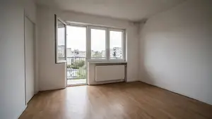 B076
