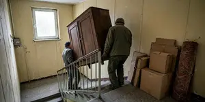 U055