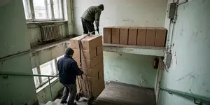 U147